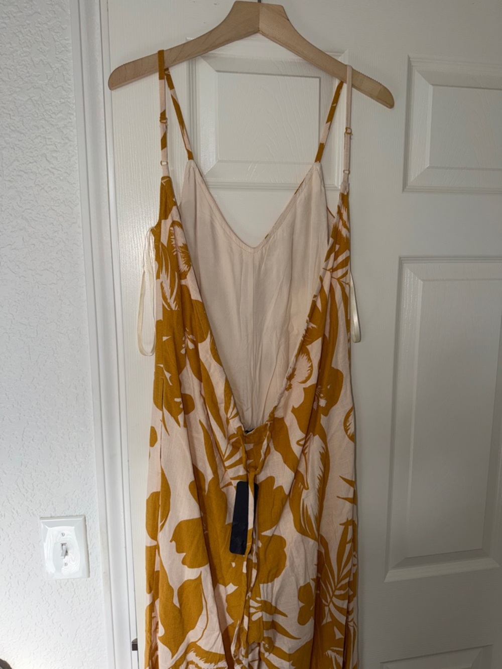 Vici Yellow Floral Wide-Leg Jumpsuit with Open Back - S - Picture 6 of 6